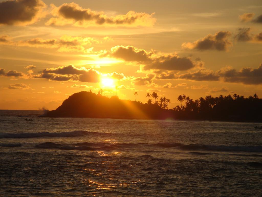 Galle Henna Beach House Unawatuna Ruang foto