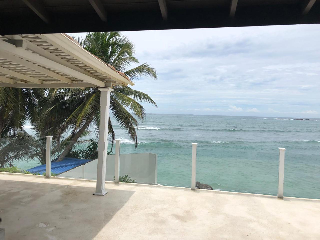 Galle Henna Beach House Unawatuna Bagian luar foto