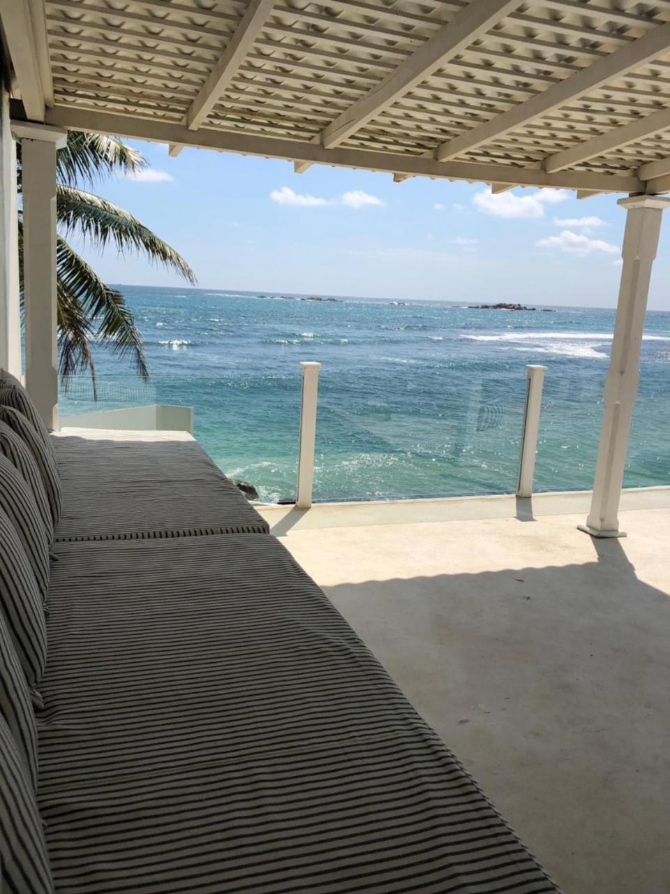 Galle Henna Beach House Unawatuna Bagian luar foto